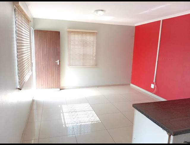 3 BEDROOM HOUSE FOR SALE IN WINDMILL PARK EXT